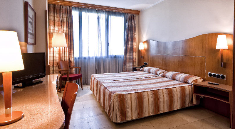 Hotell Aristol - Sagrada Familia Barcelona
